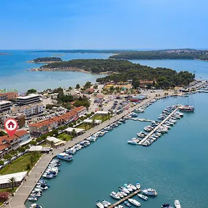  Apartment Panorama